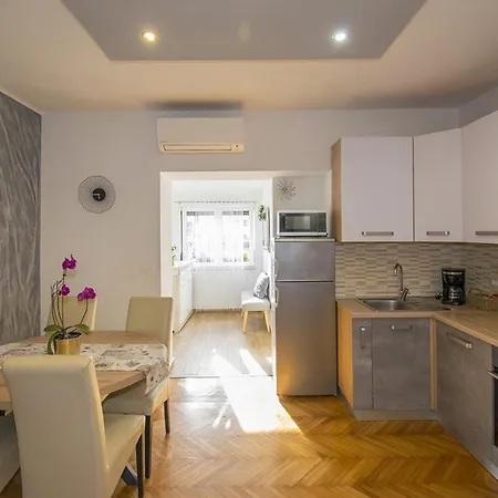 Edera, Near The Town In A Quiet Location Apartamento Rovinj