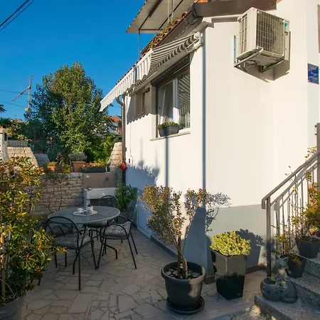 Apartamento Edera, Near The Town In A Quiet Location *