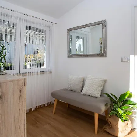 Appartement Edera, Near The Town In A Quiet Location