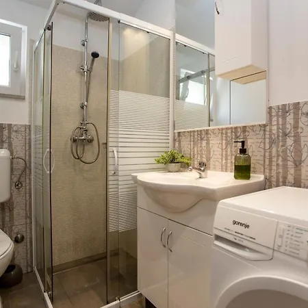 Appartement Edera, Near The Town In A Quiet Location