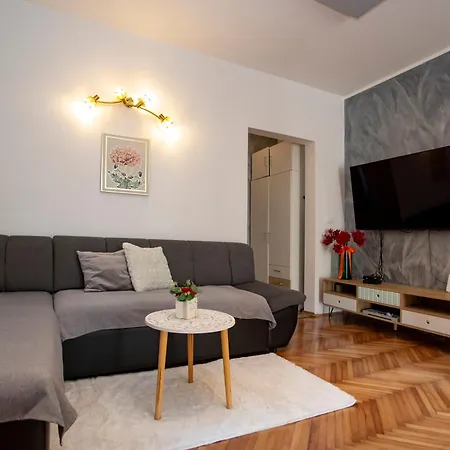 Edera, Near The Town In A Quiet Location * Rovinj