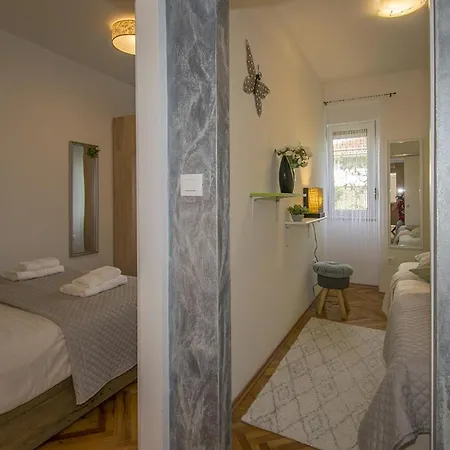 Edera, Near The Town In A Quiet Location Appartement Rovinj